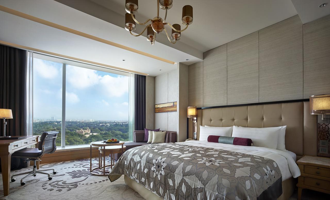 Shangri-la Hotel
