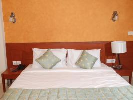 Hotel Monarch Luxur - Infantry Road Bangalore