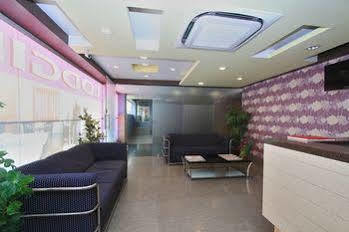 Oyo Manyata Tech Park Hotel Bangalore