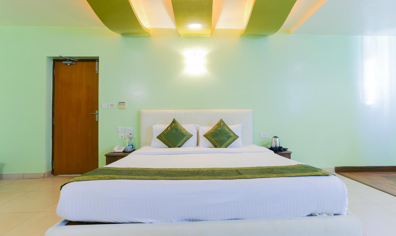 Treebo Trip Cynosure Suites Bed & Breakfast