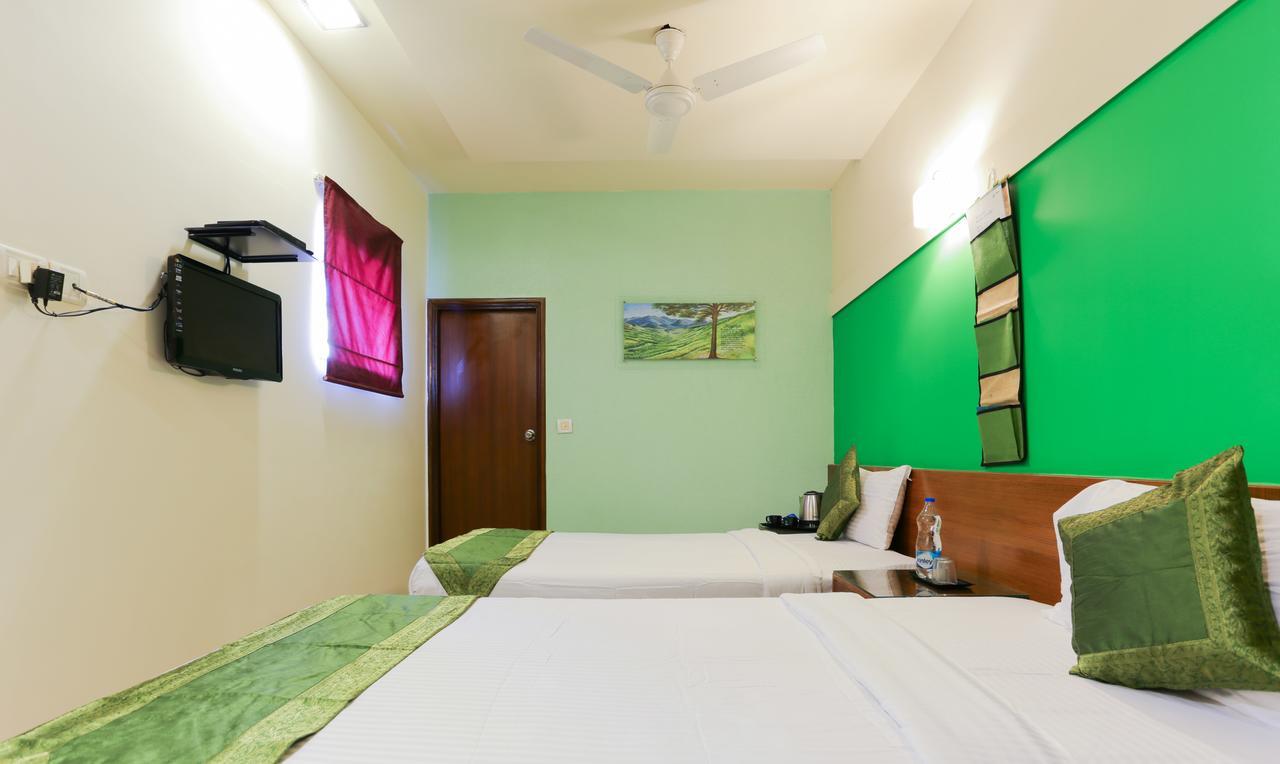 Bed & Breakfast Treebo Trip Cynosure Suites 3*