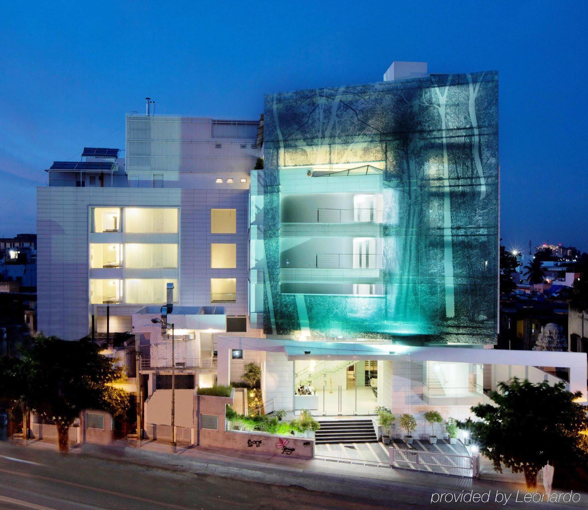 Springs And Hotel