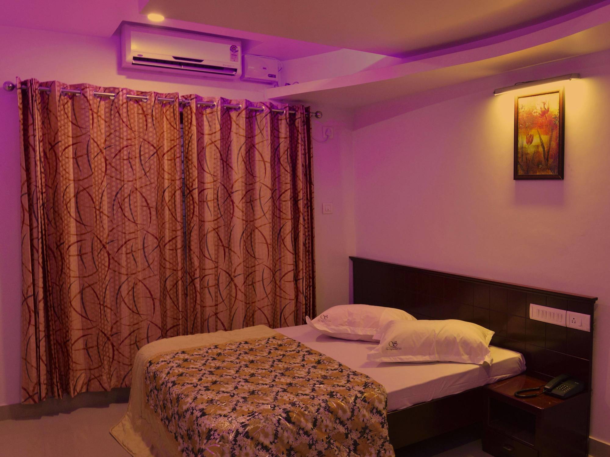 Hotel The Signature 3*