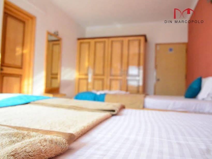Bluemoon Log-inn Hotel