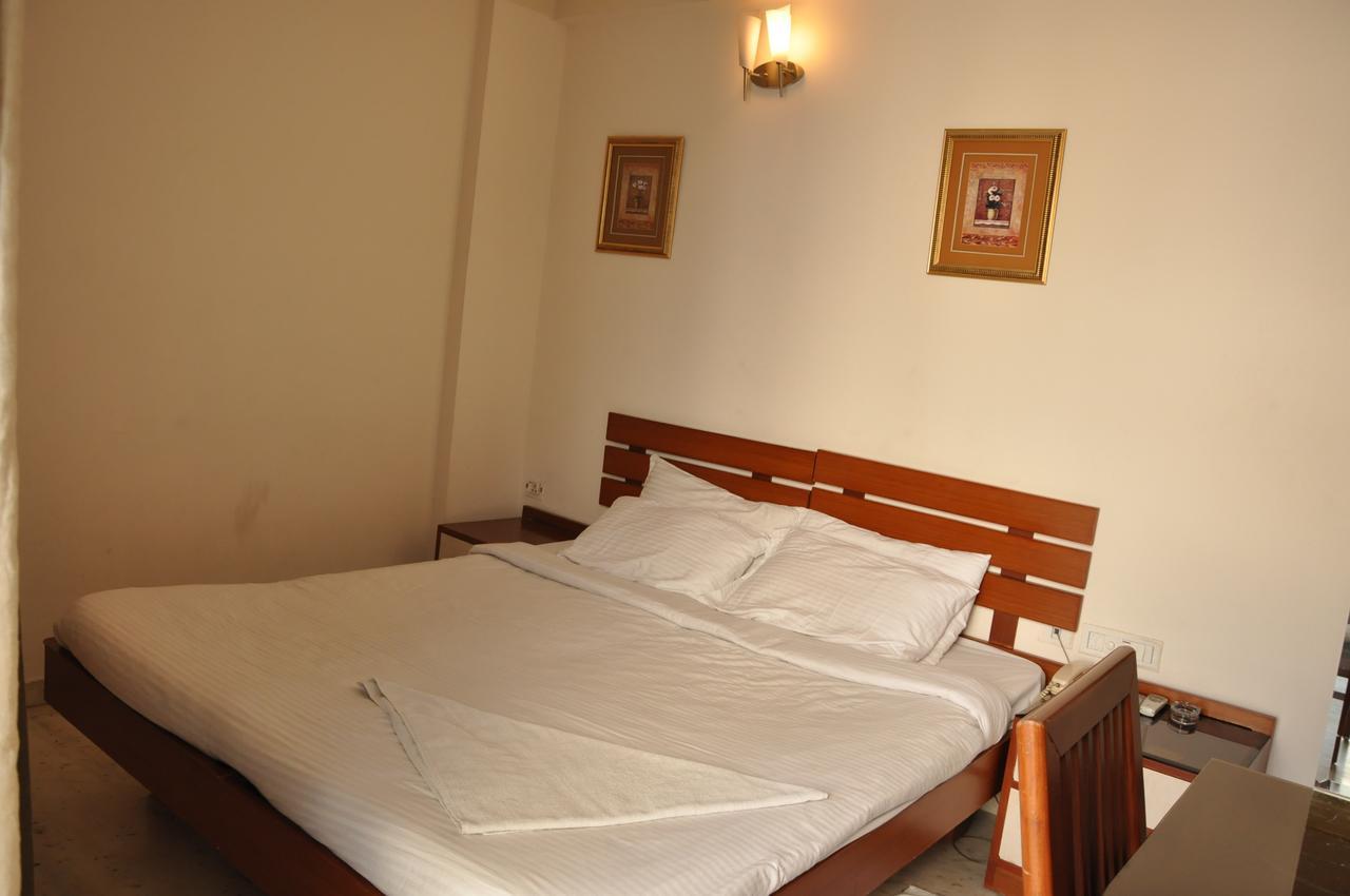 Citadel Apartment *