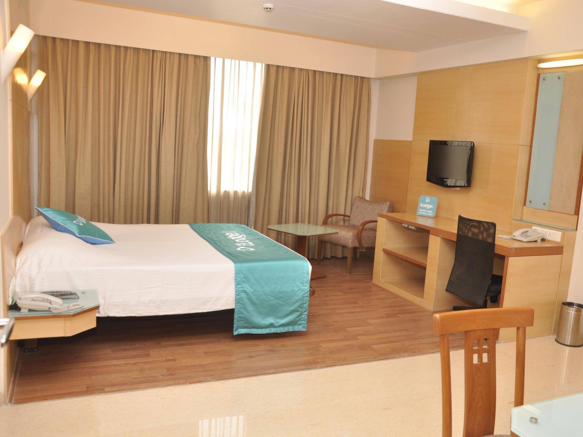 Bloom - Indiranagar Hotel