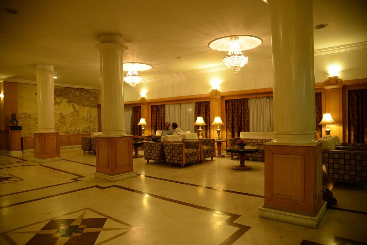 Rajmahal Hotel