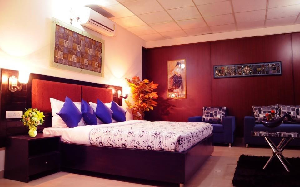 Hotel Sanctum