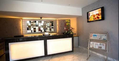 Hotel The Hhi Select