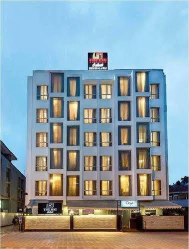 The Hhi Select Hotel