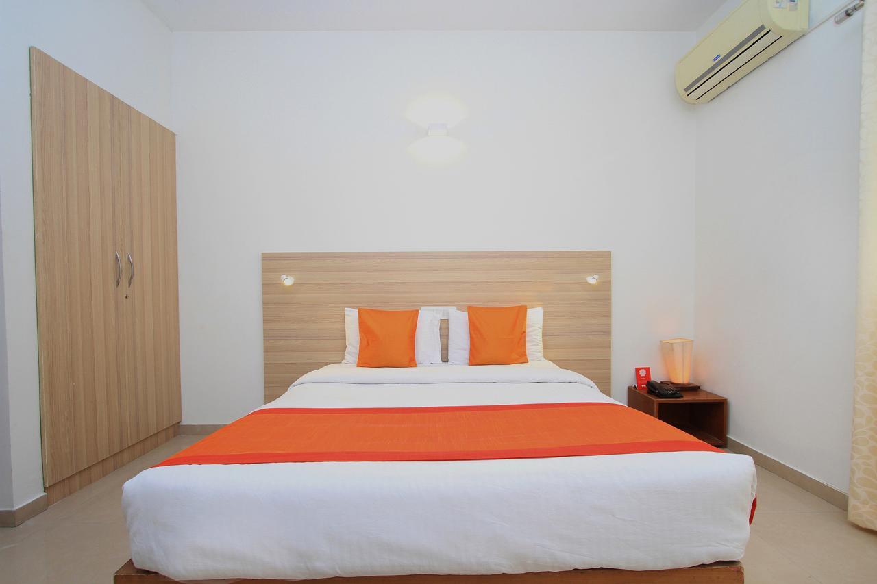 Oyo 10396 Boulevard Residences 3*