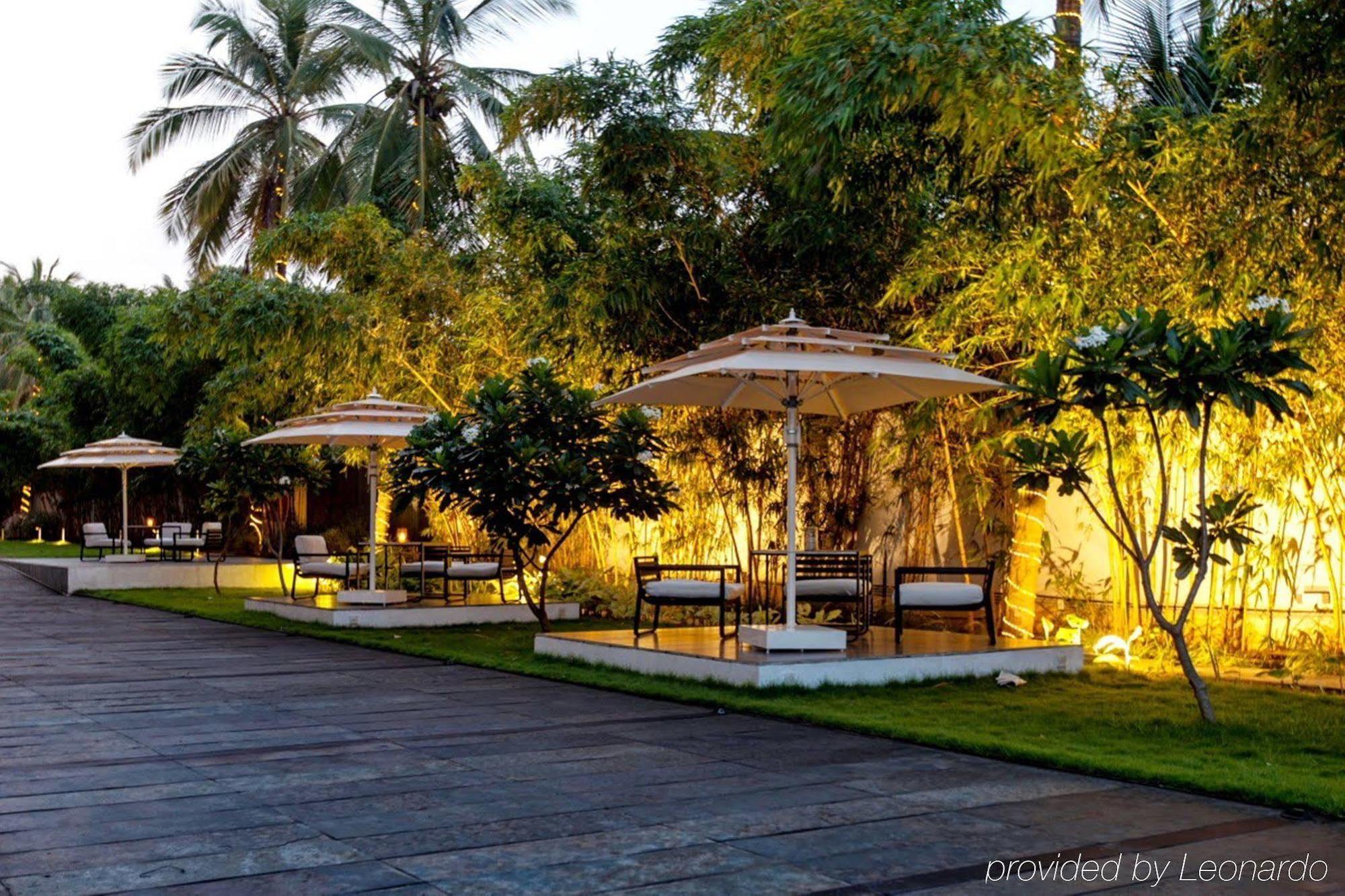 Hotel & Whitefield 4*