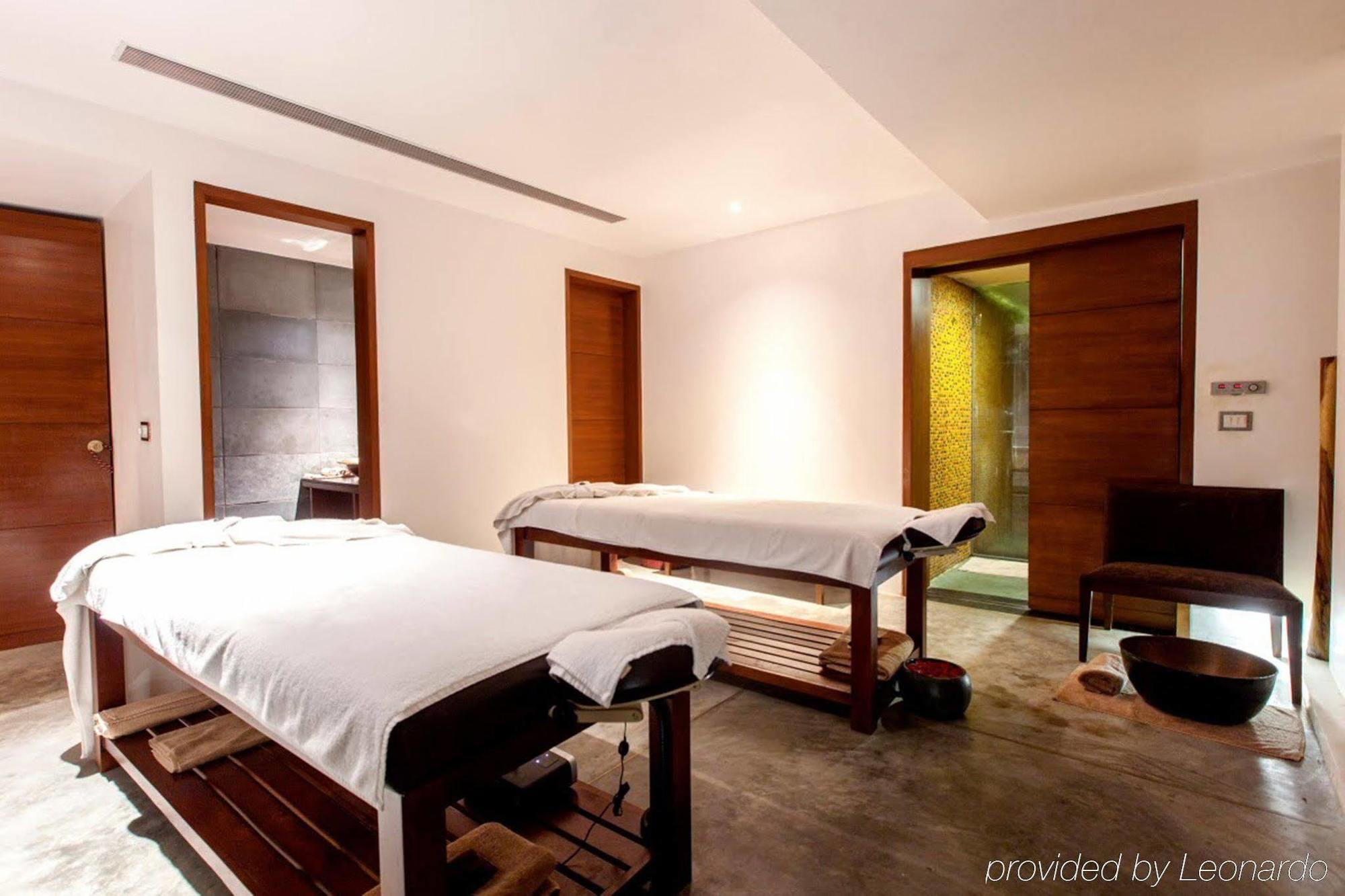 Hotel & Whitefield