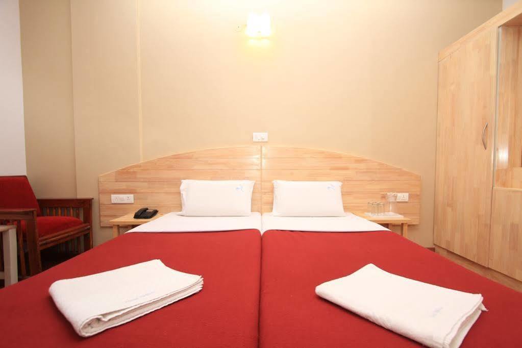 Vellara Hotel 3*