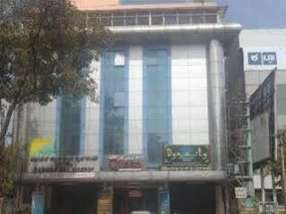 Hotel Oyo 12985 Sabharwal Viceroy Bangalore