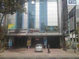 Oyo 12985 Sabharwal Viceroy