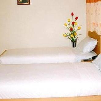 Raj Comforts -golf View Hotel Bangalore