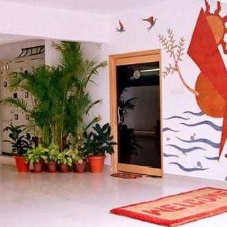 Hotel Raj Comforts -golf View 3*