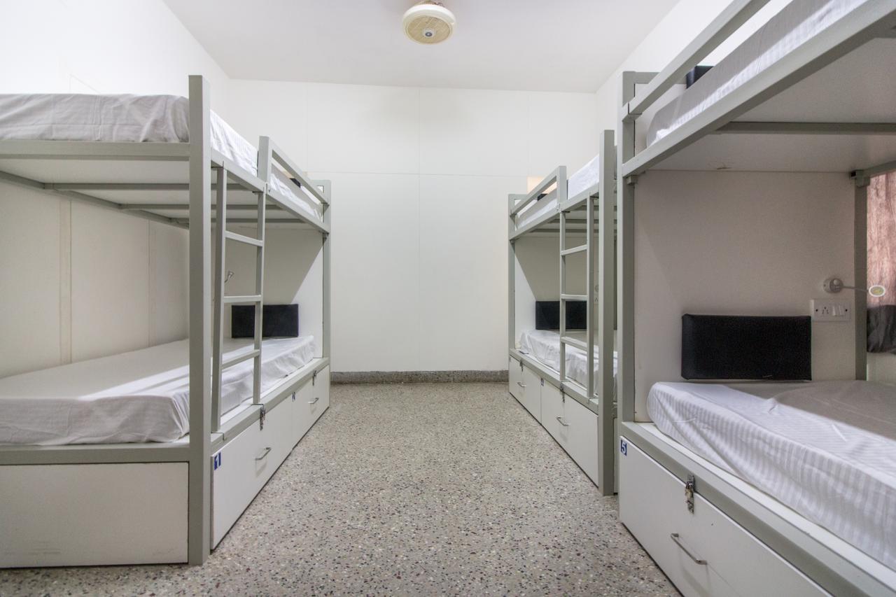 Backpacker Panda Hostel *