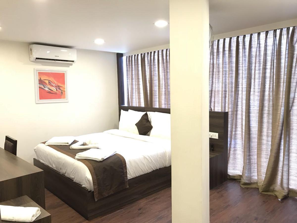 Royal - Electronic Hotel 3*