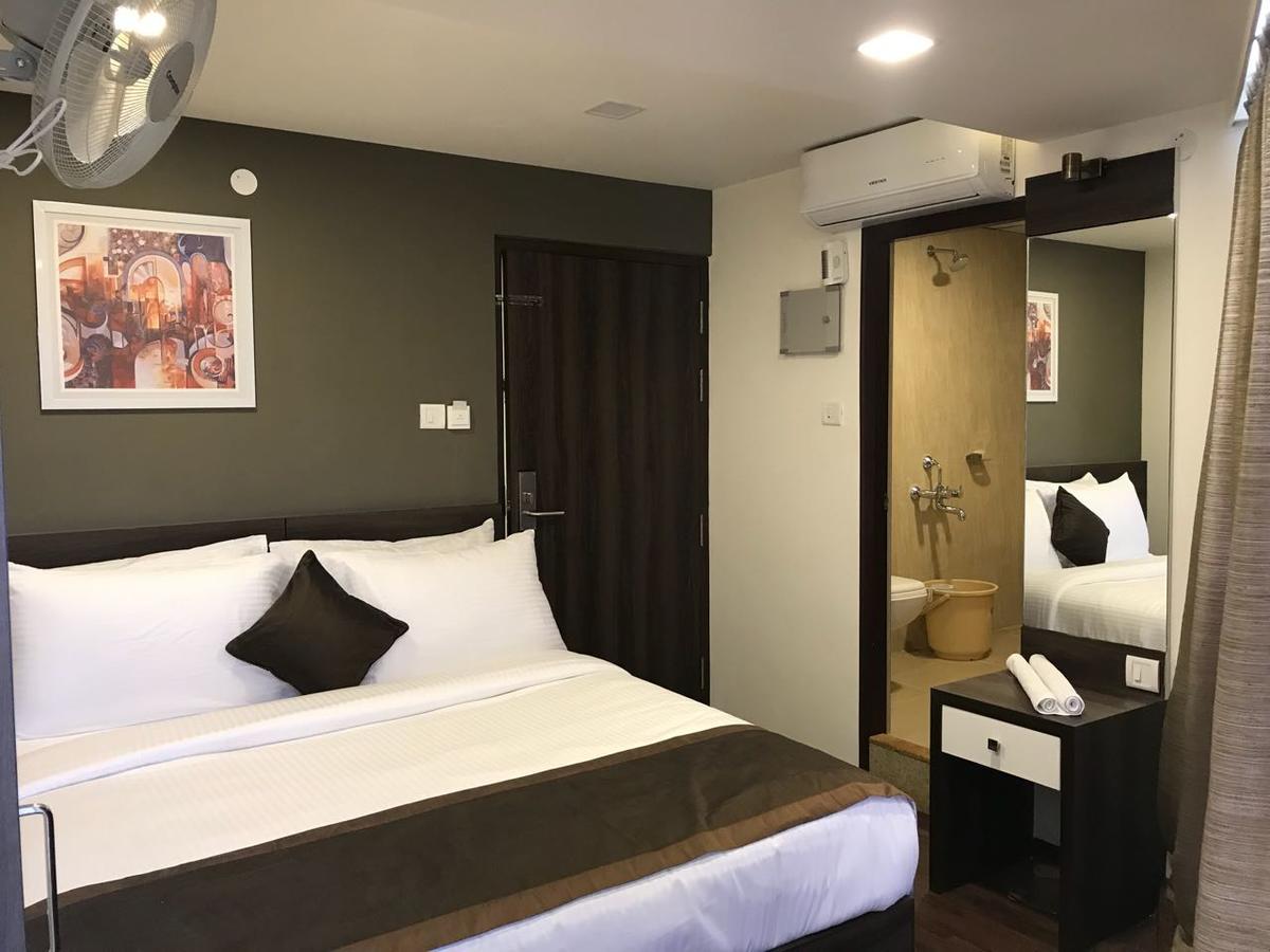 Royal - Electronic Hotel