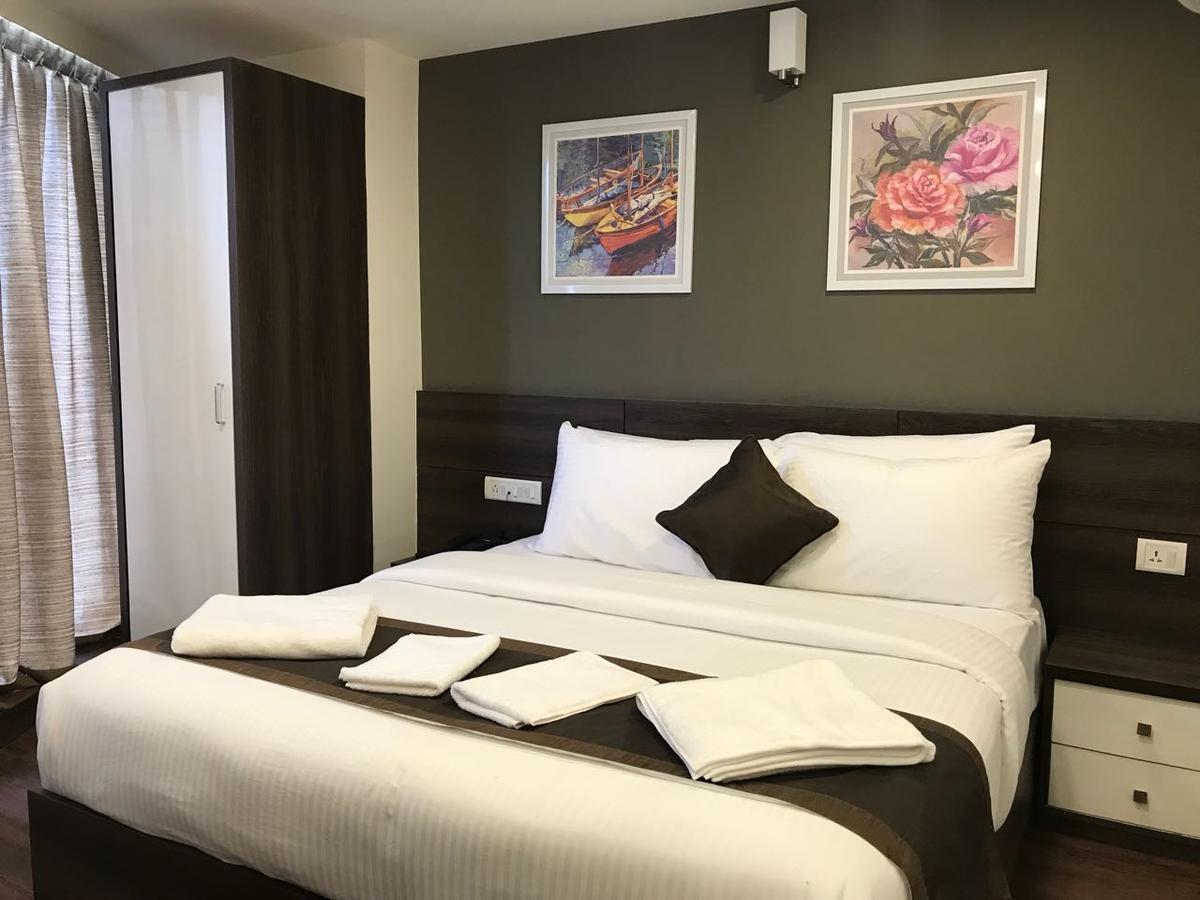 Hotel Royal - Electronic Bangalore