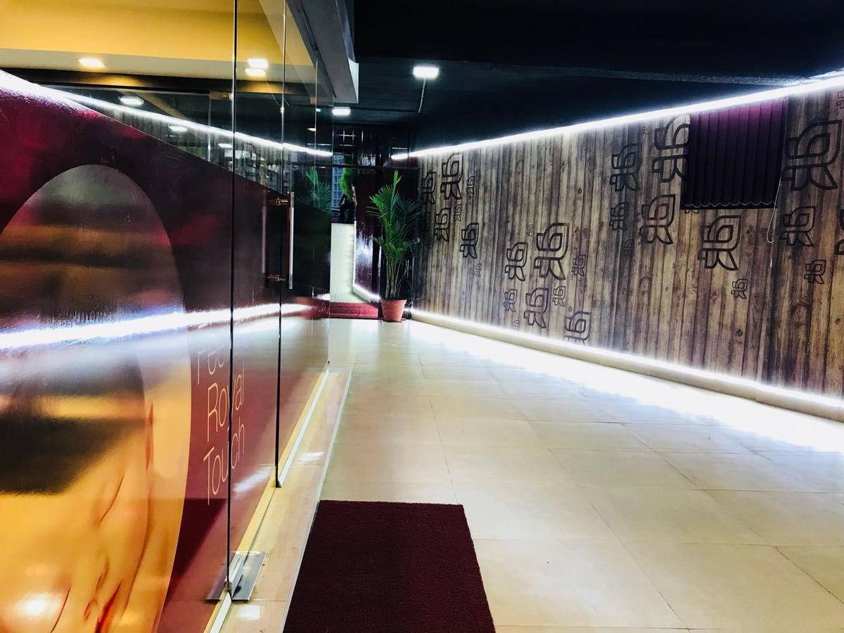 Royal - Electronic Hotel 3*