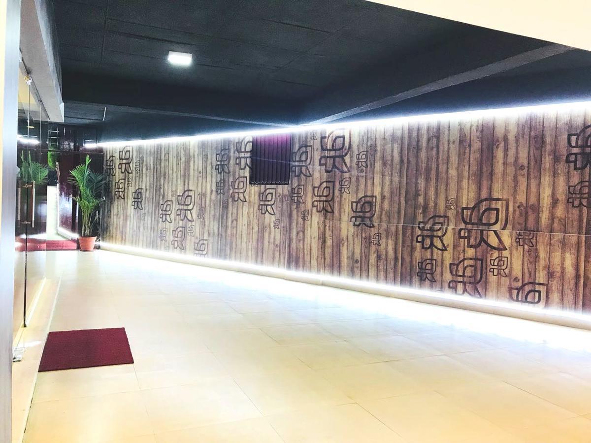 Royal - Electronic Hotel 3*