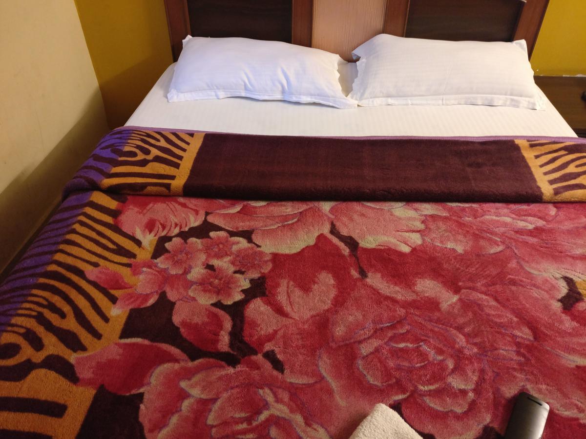 Skyland Hotel *