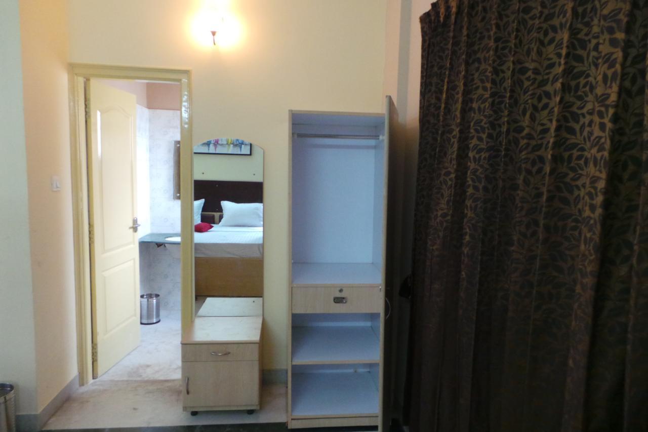 Hotel White House Bangalore