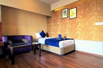 Hotel Fabhotel Berrys Marathahalli 3*