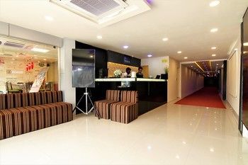 Fabhotel Berrys Marathahalli Hotel