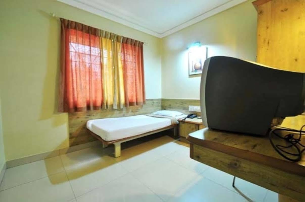 Hotel Oyo 14695 Shrusti Comfort Bangalore