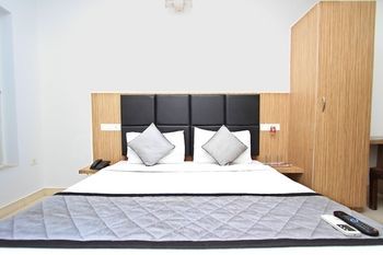 Oyo Galaxy Hotel