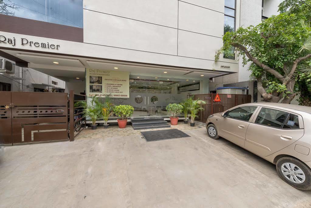 Treebo Raj Premier, Indiranagar Hotel 3*