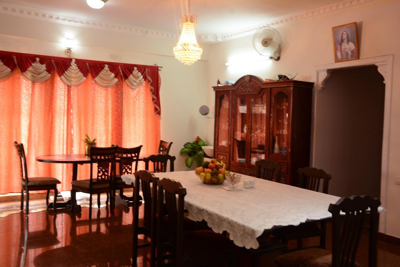 Clarence Residency Acomodação com café da manhã  *
