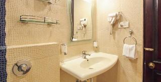 Shilton Aparthotel 3*