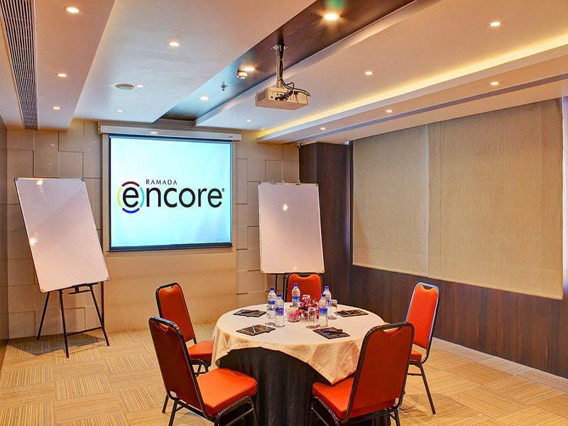Hotel Ramada Encore Domlur 4*