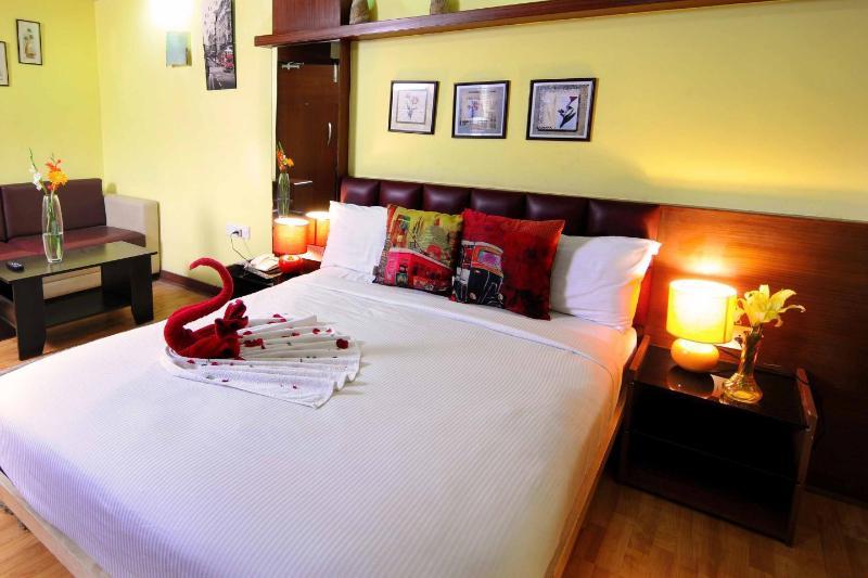 Hotel Capital O 3246 The Bouvice 3*