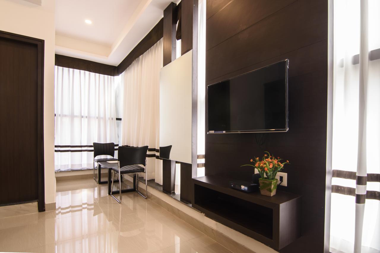 Hotel Ajantha Komforts, 2*