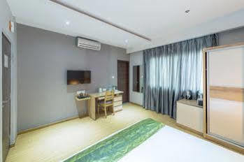 Treebo Golden Pearl Koramangala 3* Bangalore