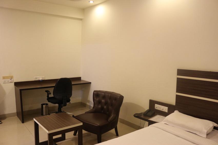 Compact Tea Square * Bangalore