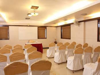 La Sara Grand 3* Bangalore