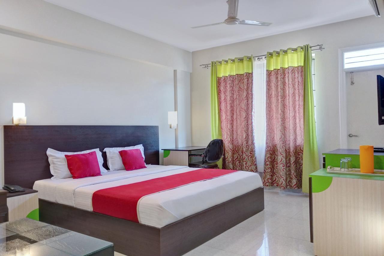 Oyo 11683 Ymca Hotel