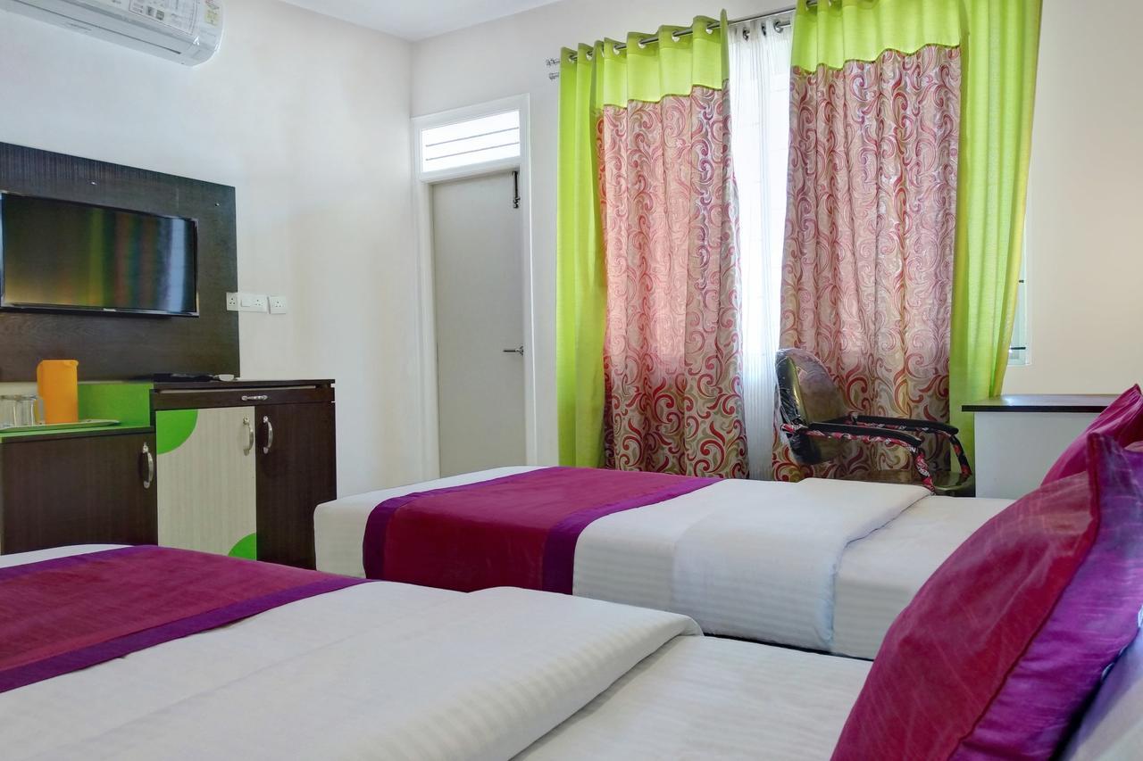 Oyo 11683 Ymca Hotel