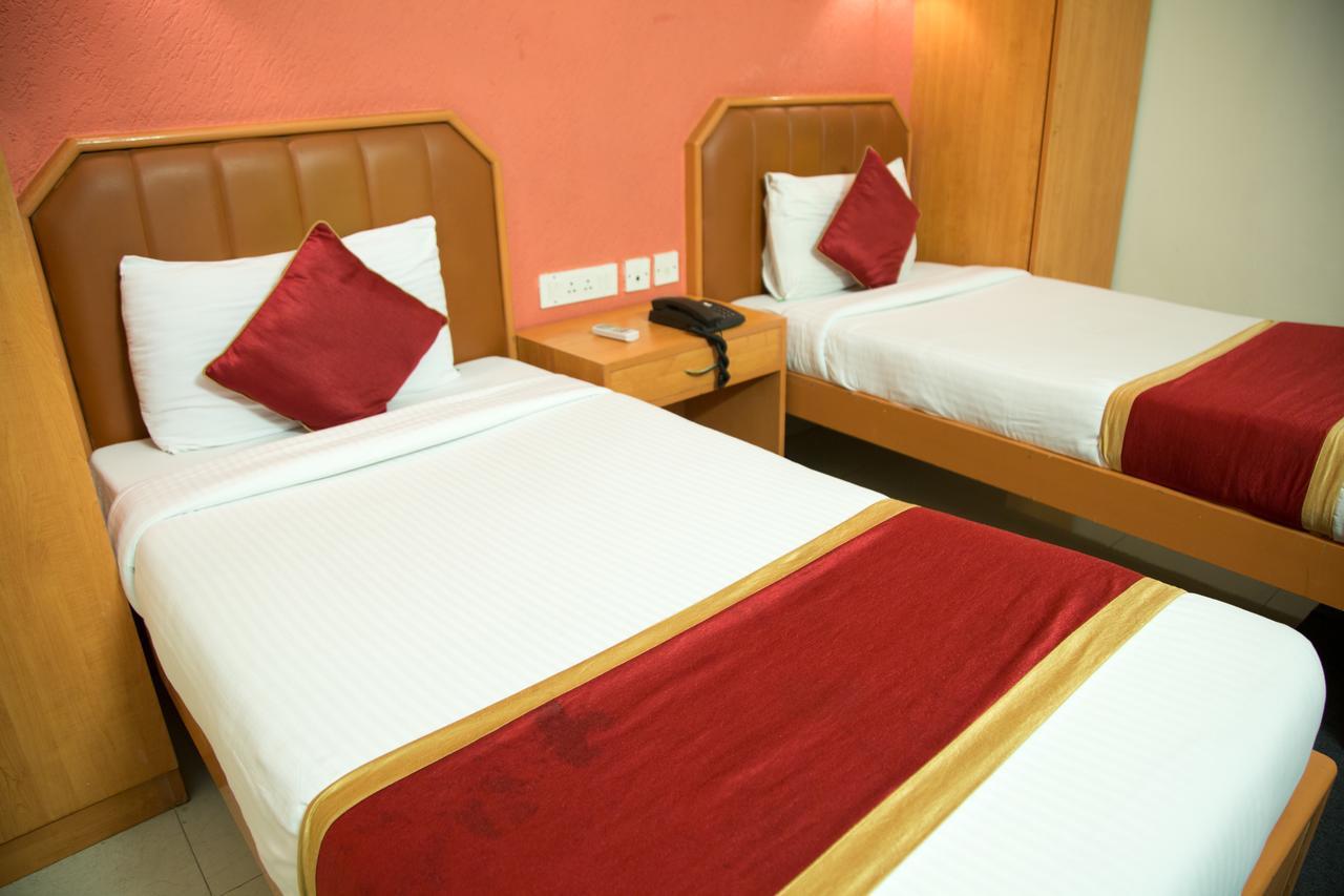 Oyo 9247 Samrudhi Park Hotel