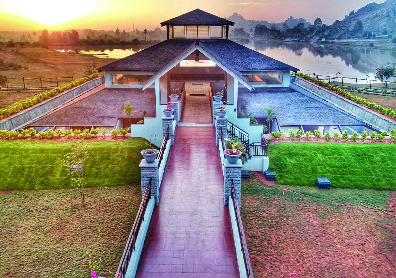 Shathayu Retreat *