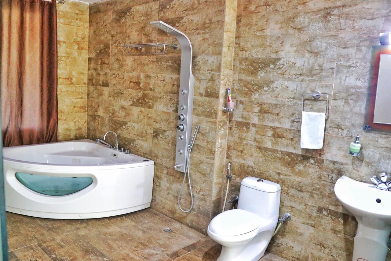 Gold Coins Club & Resort 4*