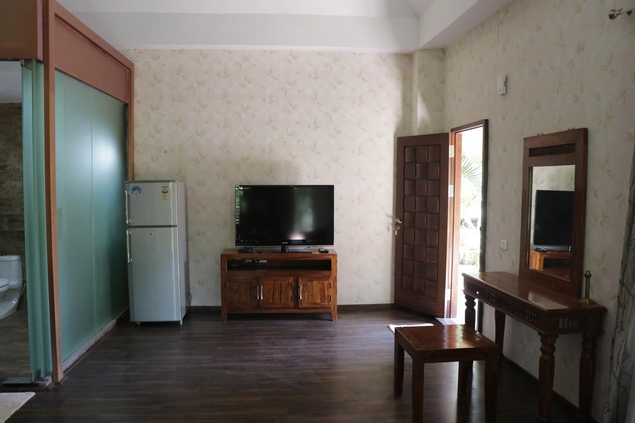 Resort Gold Coins Club & Bangalore