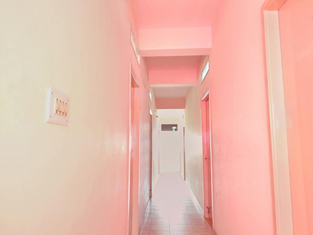 Hotel Oyo 10476 Near Forum Mall Bangalore